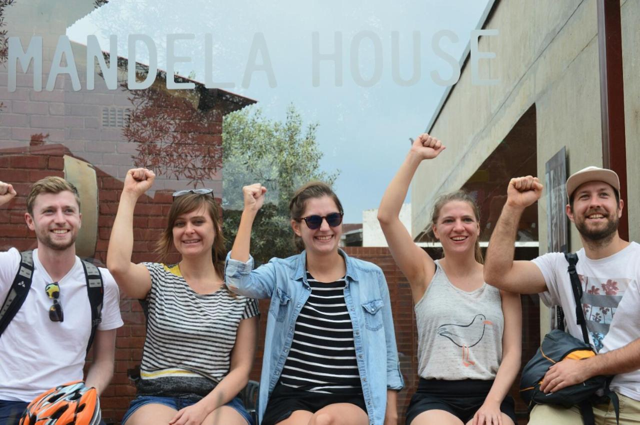 Lebo'S Soweto Backpackers Hostel Exterior photo